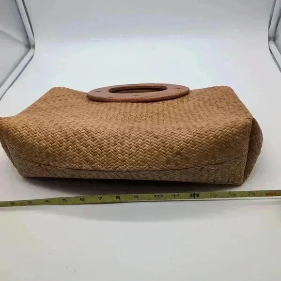 Wicker and Wood Boho Chic bag by old Navy - Picture 3 of 5